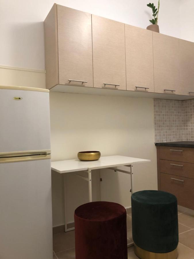 Cosy Apartment In Metaxourgeio Atenas Exterior foto